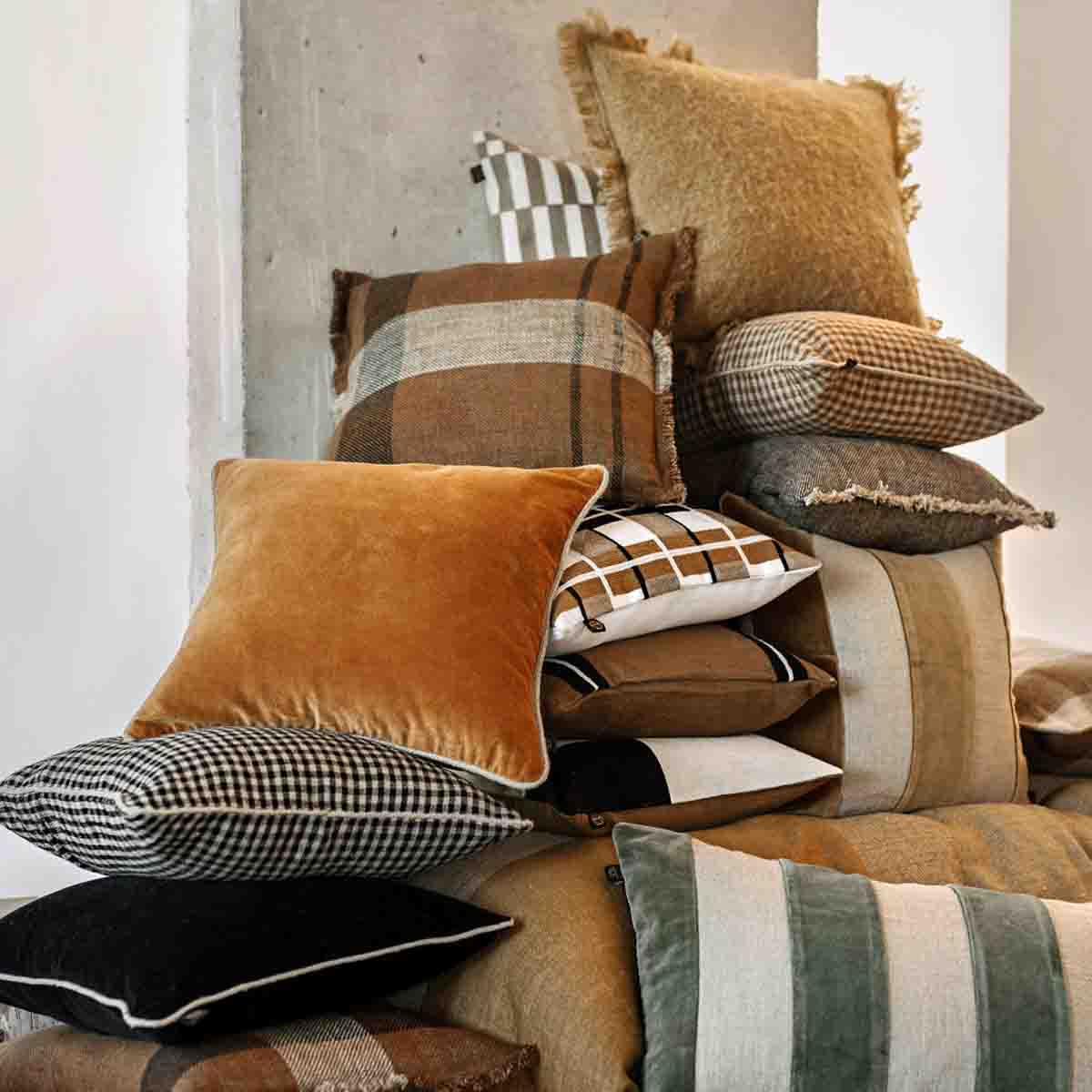 Cushion cover in washed linen and Brisbane velvet - 4 colors - Haomy